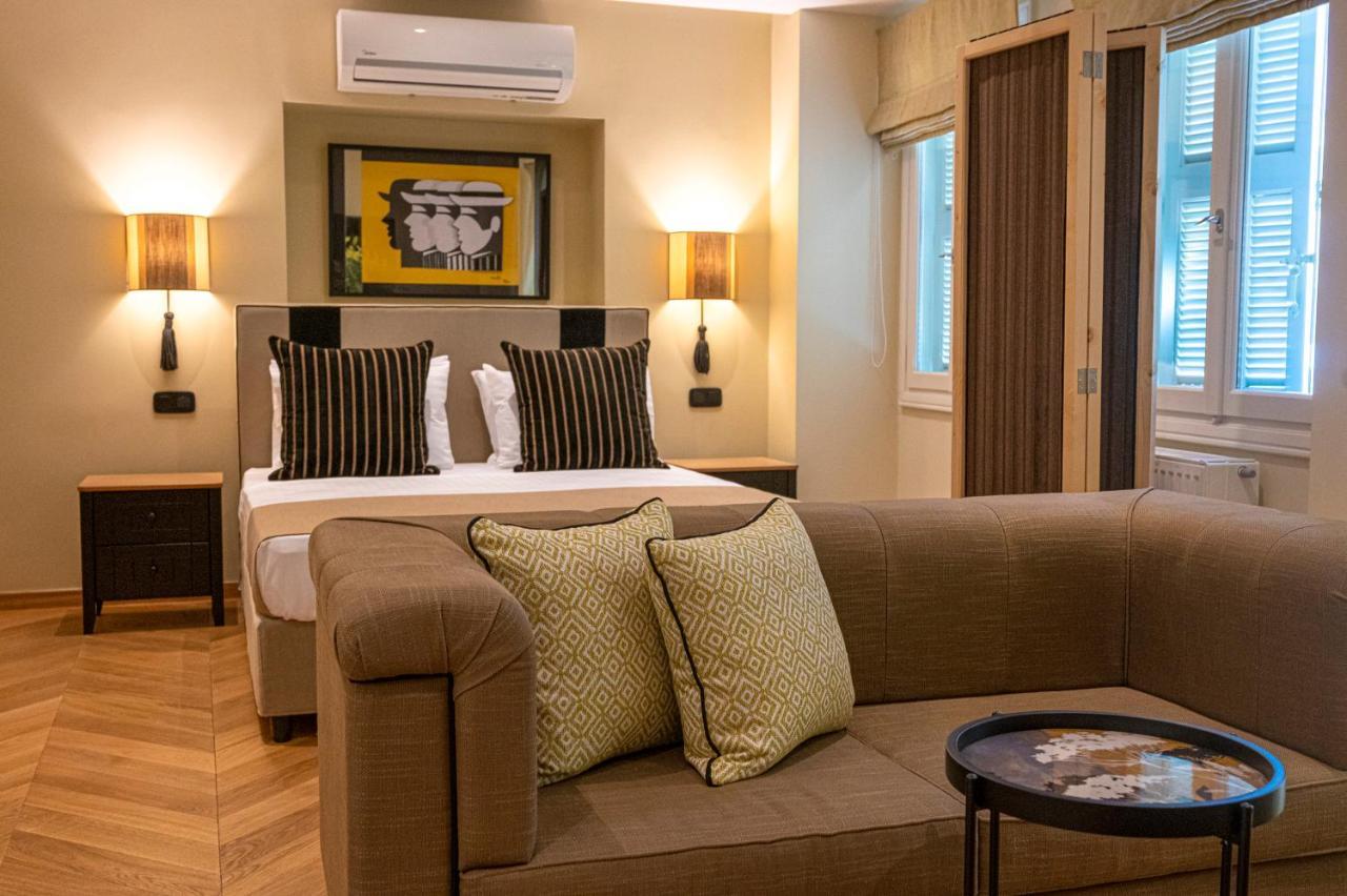 Ipelhome - Plaka Boutique Apartments 아테네 외부 사진