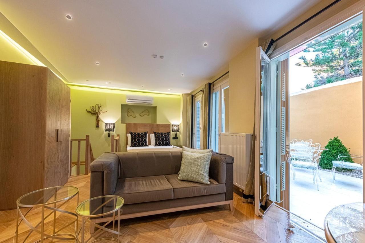 Ipelhome - Plaka Boutique Apartments 아테네 외부 사진