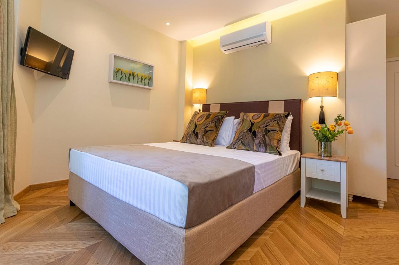 Ipelhome - Plaka Boutique Apartments 아테네 외부 사진