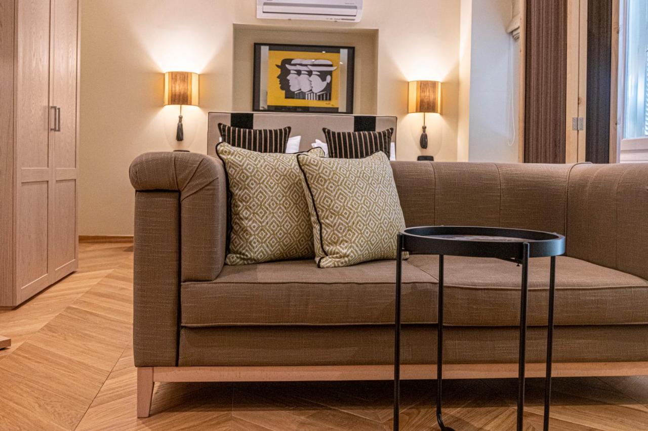 Ipelhome - Plaka Boutique Apartments 아테네 외부 사진
