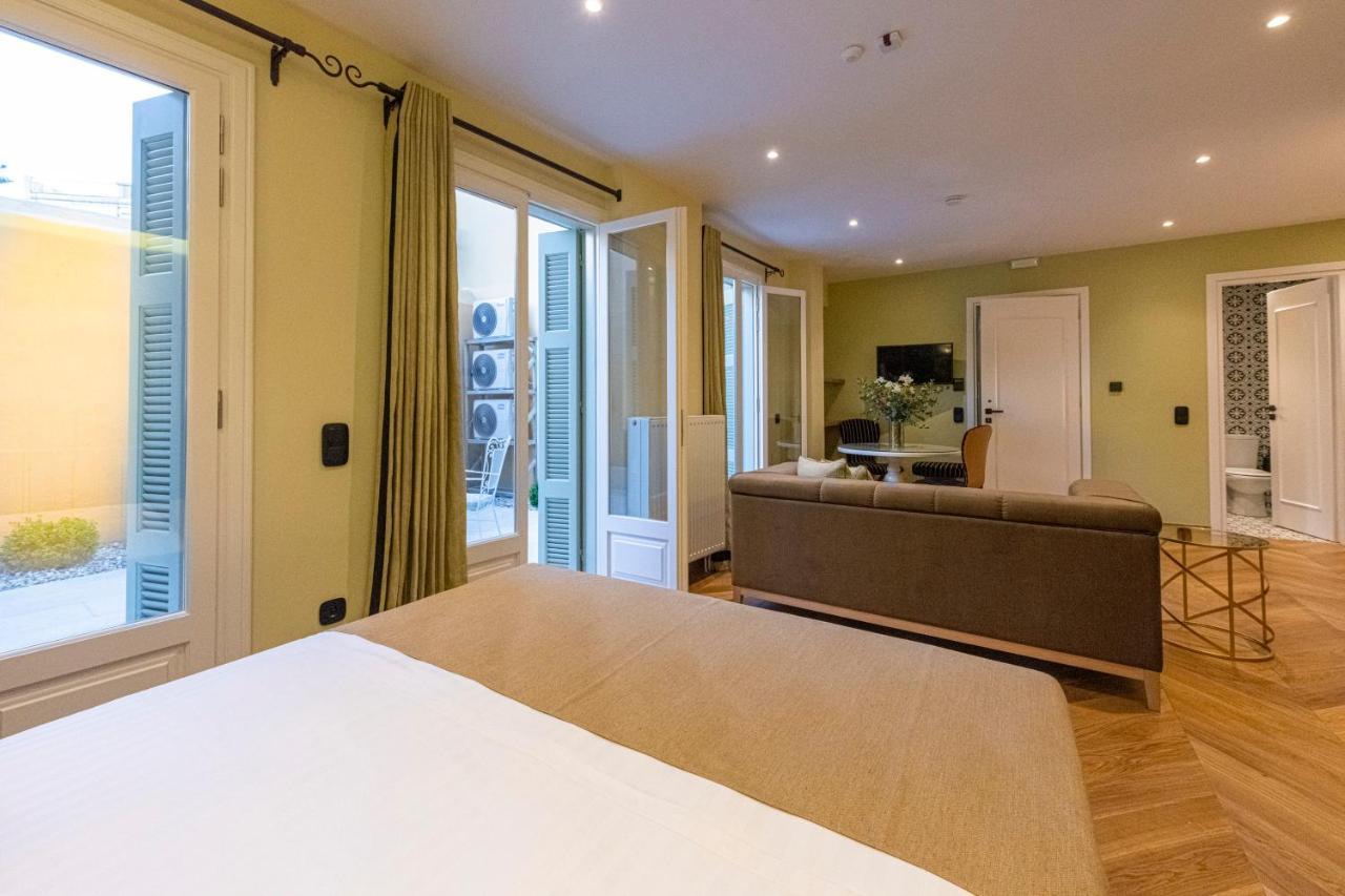 Ipelhome - Plaka Boutique Apartments 아테네 외부 사진