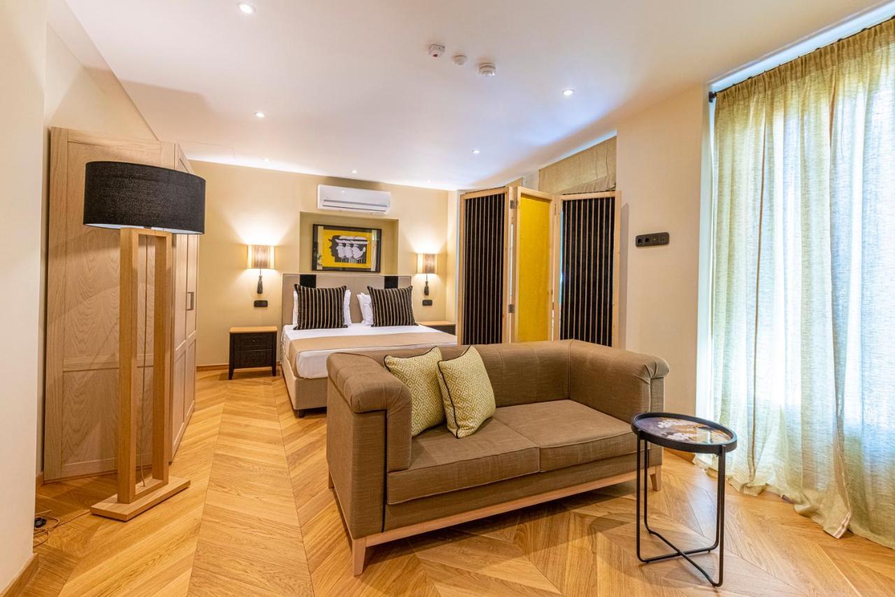 Ipelhome - Plaka Boutique Apartments 아테네 외부 사진