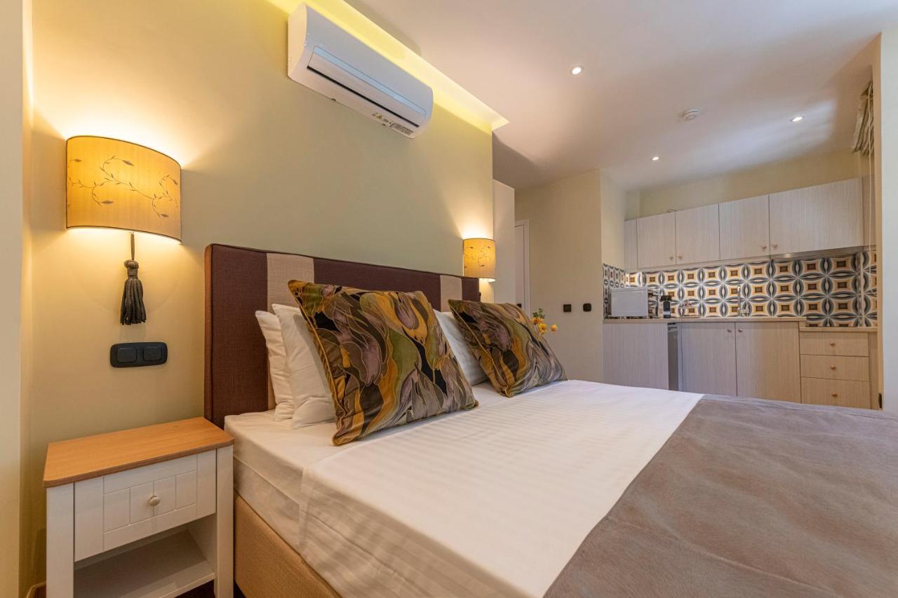 Ipelhome - Plaka Boutique Apartments 아테네 외부 사진